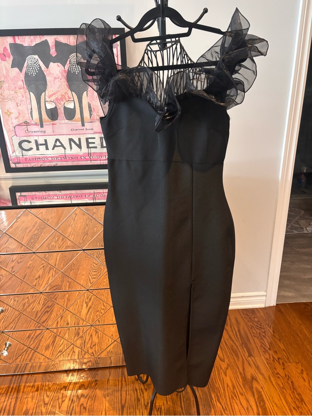 Black Ruffle-Trim bodycon Dress - Women's Elegant Cocktail Dress